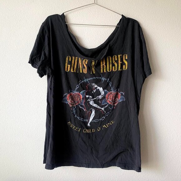 Guns N Roses Black Band Tee Shirt Cut Scoop Neckline Off The Shoulder - Picture 1 of 3